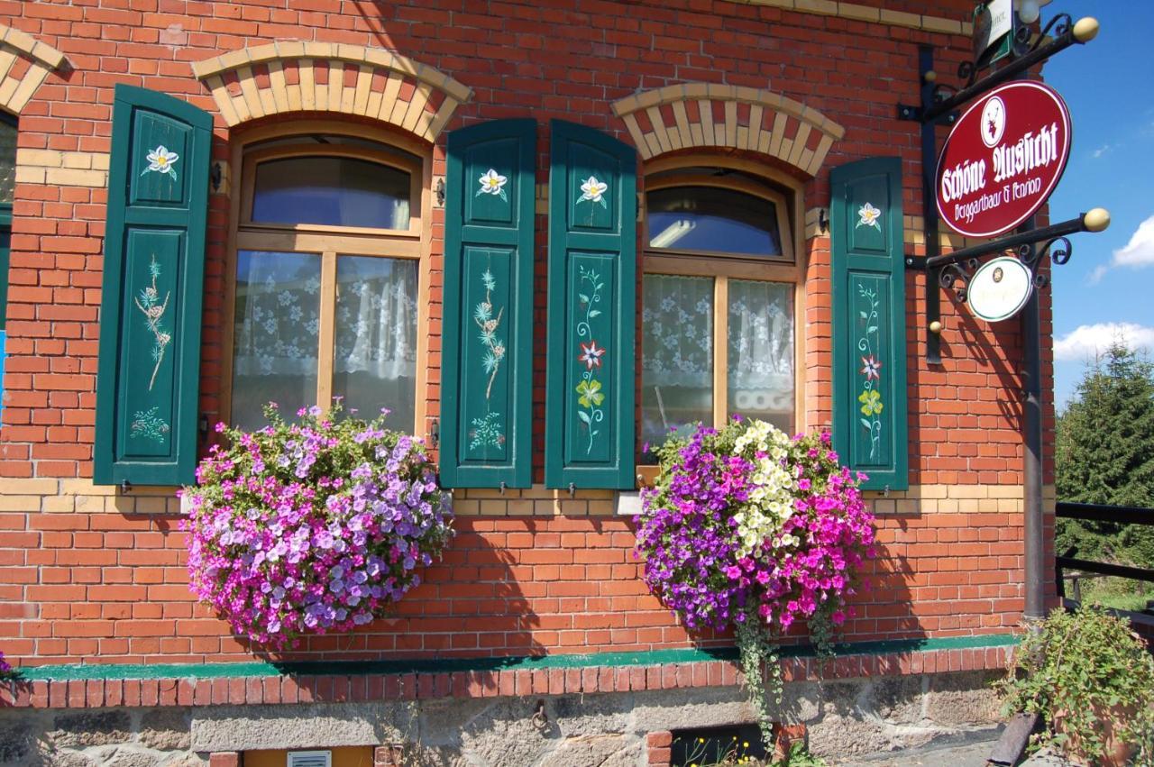 Berggasthaus&Pension Schöne Aussicht Klingenthal Exterior foto