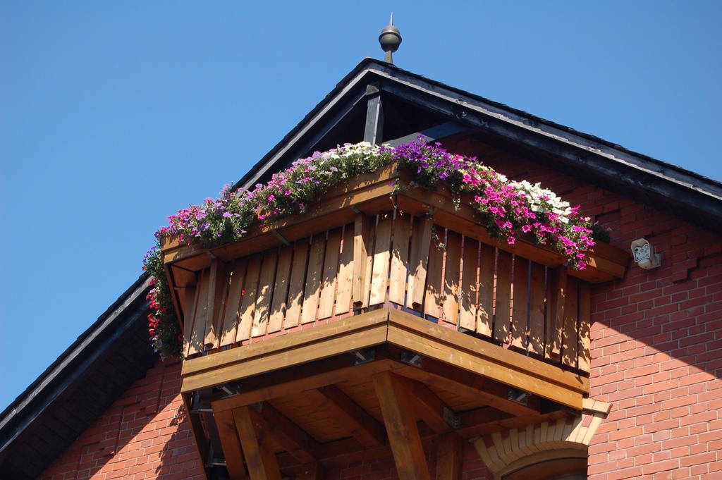 Berggasthaus&Pension Schöne Aussicht Klingenthal Exterior foto