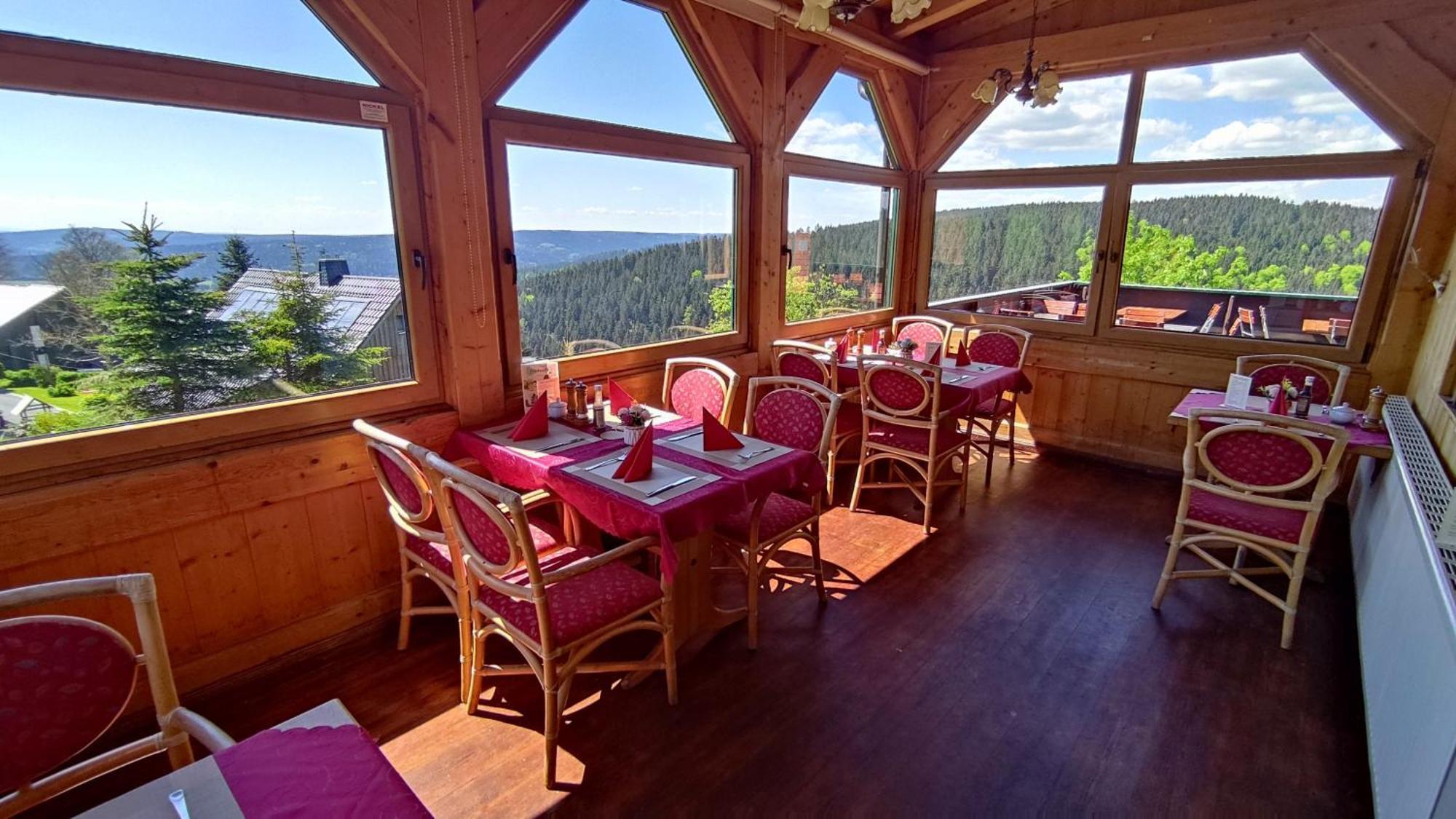 Berggasthaus&Pension Schöne Aussicht Klingenthal Exterior foto