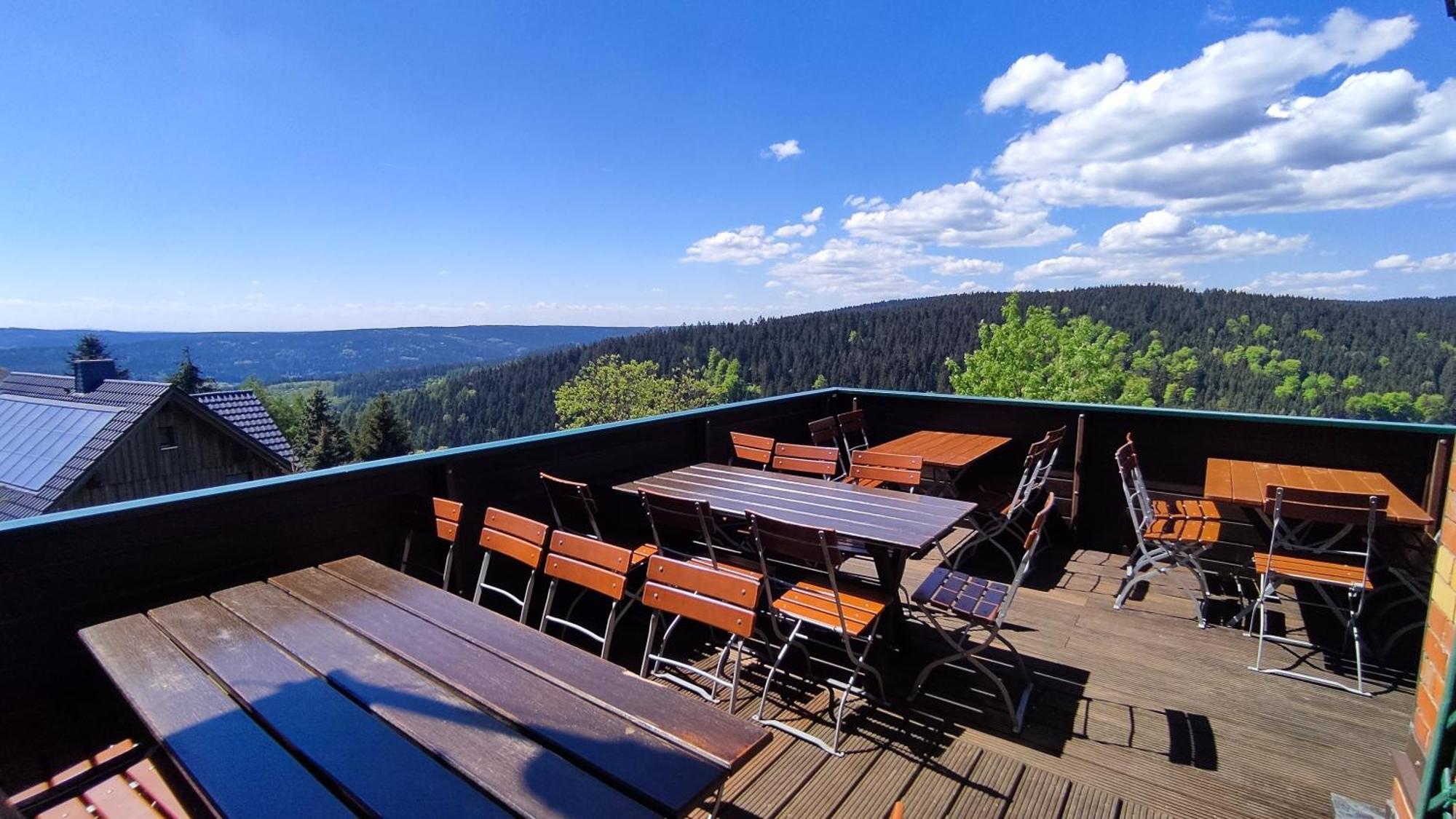 Berggasthaus&Pension Schöne Aussicht Klingenthal Exterior foto