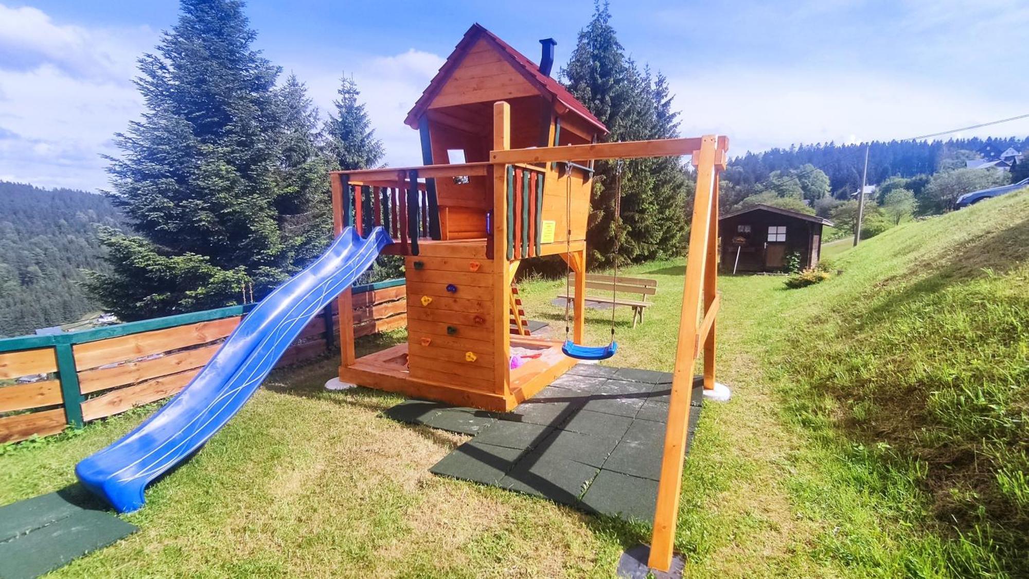 Berggasthaus&Pension Schöne Aussicht Klingenthal Exterior foto